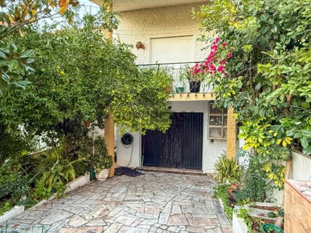 Moradia T4 c/ Garagem e Jardim em Abrantes