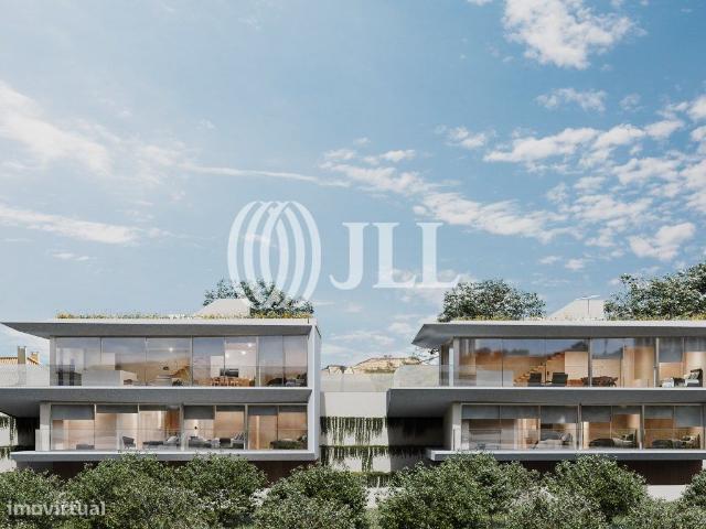 Moradia T4 com jardim e piscina, em Alvide, Cascais
