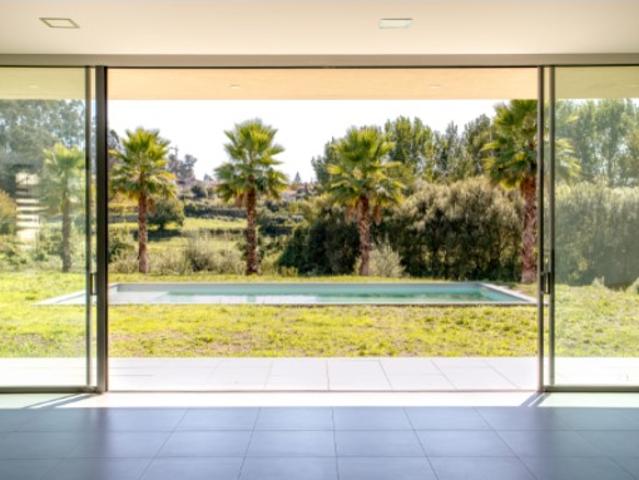 Moradia T4 com jardim e piscina em Vilela, Paredes