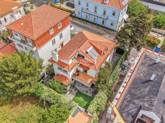 Moradia T4 com Jardim Privado na Parede, Cascais | Arrendamento