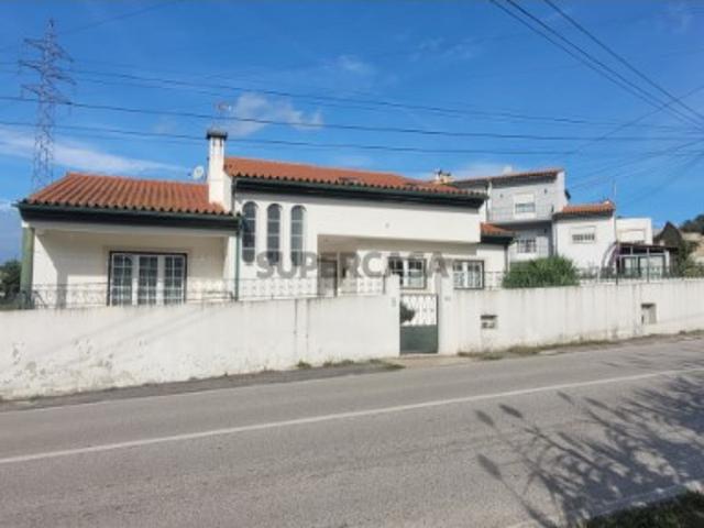 Moradia T4 com piscina na Figueira da Foz