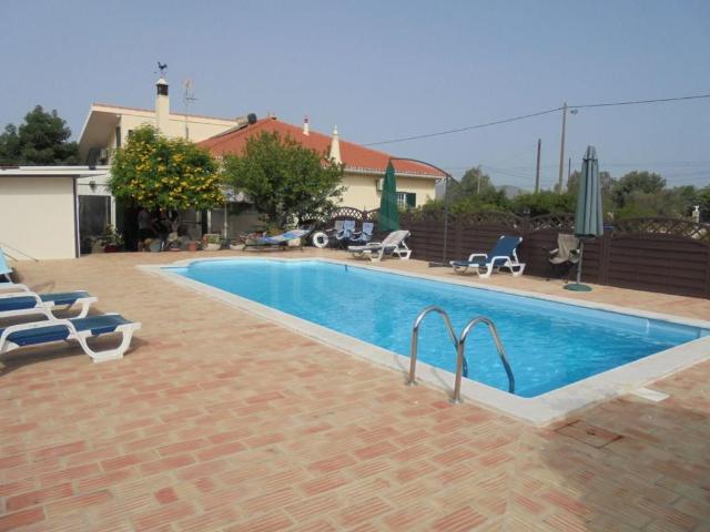 Moradia T4 com piscina na Luz de Tavira, Algarve 150m² Luz de Tavira e Santo Estêvão