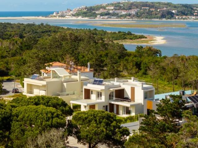 Moradia T4 com piscina, na Quinta do Bom Sucesso, Óbidos