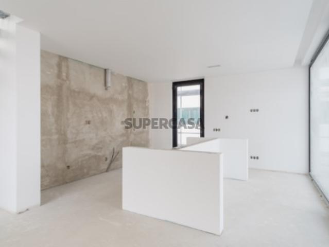 Moradia T4 com piscina no Magoito Sintra