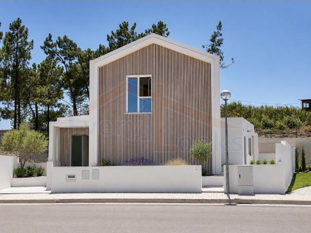 Moradia T4 com Piscina | Design Contemporâneo | Óbidos 270m² Óbidos Santa Maria