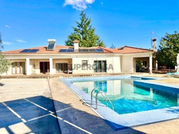 Moradia T4 com Piscina e Anexo Independente|Pombal