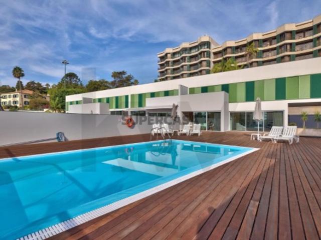 Moradia T4 com Piscina e Alojamento Local Quinta da Nogueira Residence, Funchal