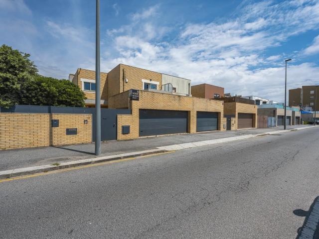 Moradia T4 com piscina e jardim a 2 passos da praia Lavra –. 192m² Perafita, Lavra e Santa Cruz do Bispo