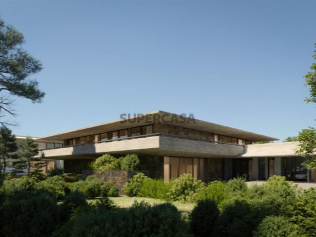 Moradia T4 com piscina e jardim, em Cascais, Lisboa