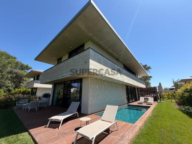 Moradia T4 com piscina e jardim garagem exclusivo Sandwoods Quinta da Marinha Cascais