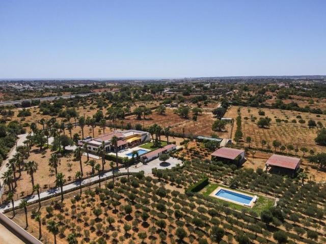 Moradia T4 com piscina e jardins 150m² Guia