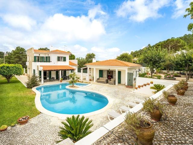 Moradia T4 com piscina e lote de 1.000 m² | Sesimbra 235m² Castelo Sesimbra