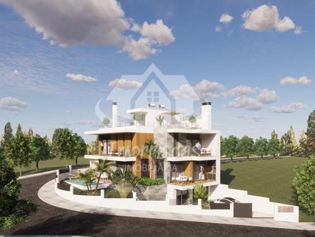 Moradia T4 com piscina e lareira, no Bairro da Primavera, Santa Iria de Azóia