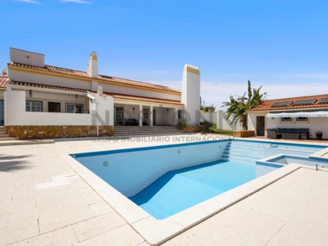 Moradia T4 com piscina e picadeiro na Lourinhã