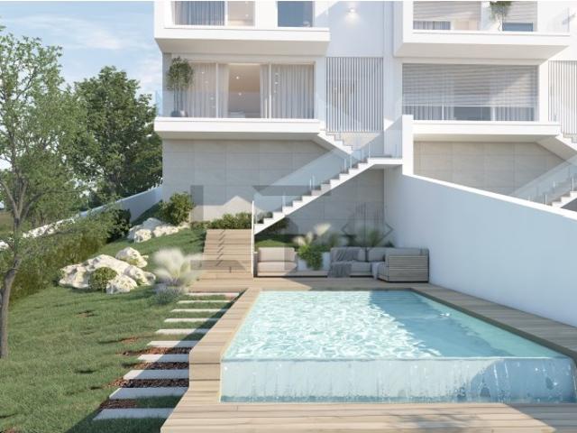 Moradia T4 com Piscina e Vista Mar para Venda em São Domingos de Rana, Cascais