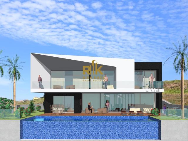Moradia T4 com Piscina e Vista Mar