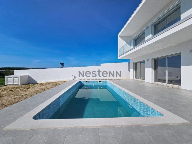 Moradia T4 com Piscina em São Martinho do Porto 153m² São Martinho Do Porto