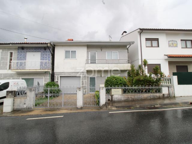 Moradia T4 em Silvares