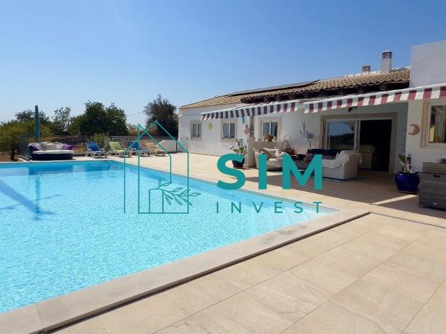 Moradia T4 com Piscina em Terreno de 8.440 m², Tunes – Silves