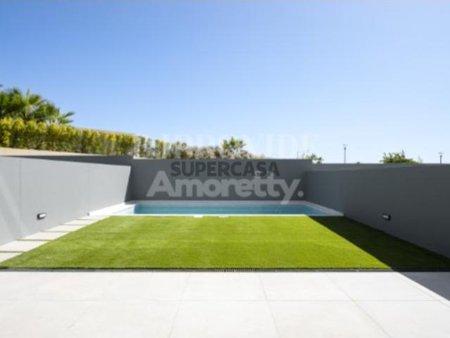 Moradia T4 Com Piscina Garagem e Vista Para o Parque Natural da Ria Formosa no Algarve