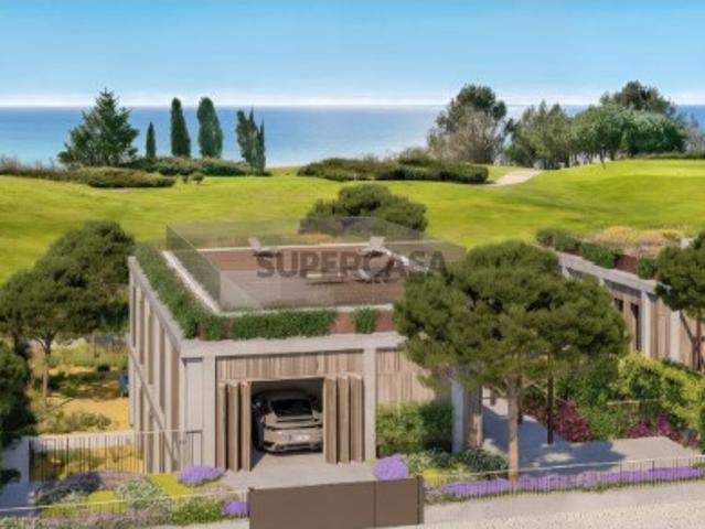 Moradia T4 com Piscina Privativa | Condomínio de Luxo | Costa da Caparica