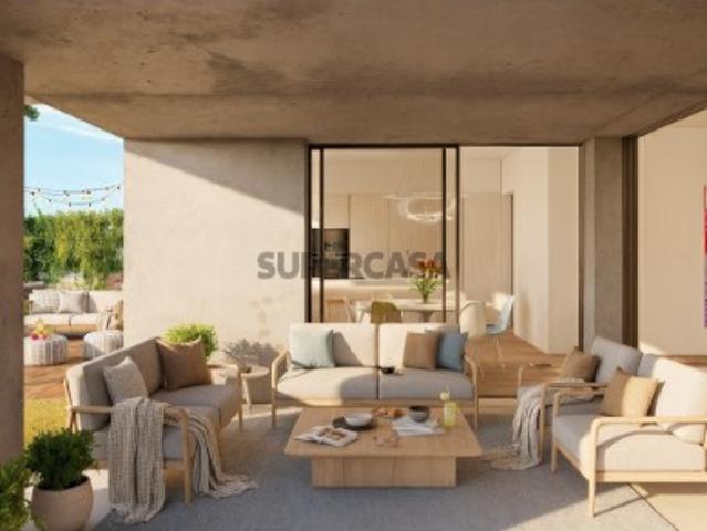 Moradia T4 com Piscina Privativa | Condomínio de Luxo | Costa da Caparica
