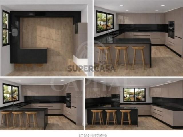 Moradia T4, com Piscina
