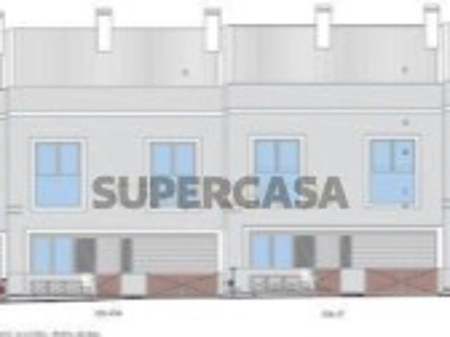 Moradia T4 com garagem e piscina Quinta do Conde