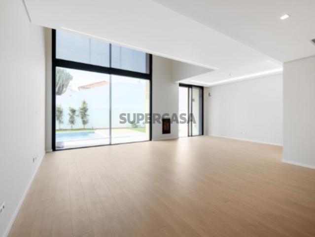 Moradia T4 com Rooftop com vista mar em Murches, Cascais
