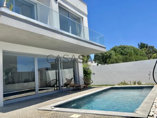 Moradia T4 Duplex para alugar em Cascais
