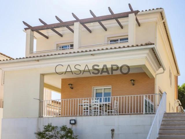 Moradia T4 Duplex para alugar em Setúbal