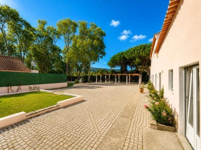 Moradia T4 Duplex para alugar em Sintra
