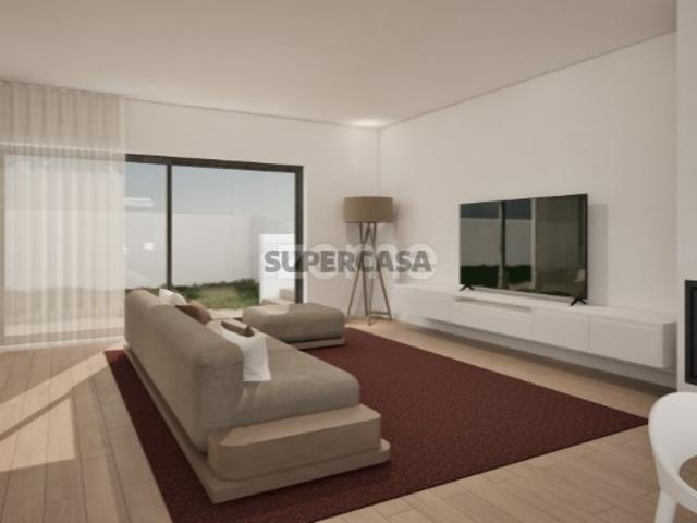 Moradia T4 de Arquitetura Contemporânea | Marco dos Pereiros, Coimbra