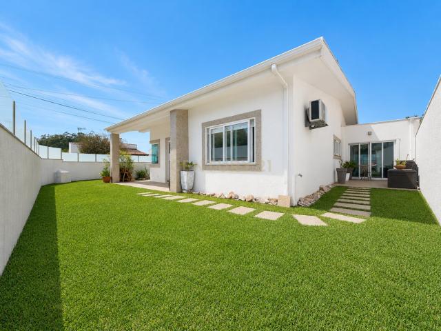 Moradia T4 de excelência junto ao mar, Árvore, Vila do Conde