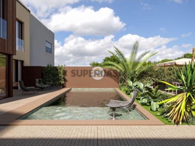 Moradia T4 de Luxo com Piscina Aquecida | Salgueiros, Canidelo Vila Nova de Gaia