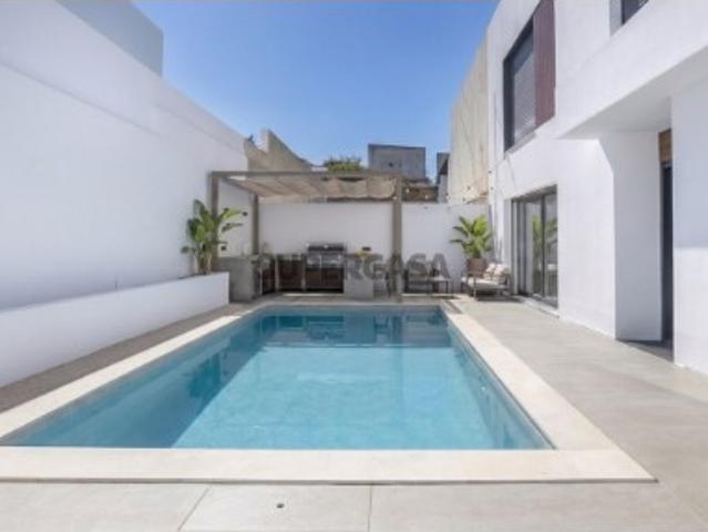 MORADIA T4 DE LUXO COM PISCINA | SERRA DE CASAL DE CAMBRA | JUNTO AO BELAS CLUBE DE CAMPO
