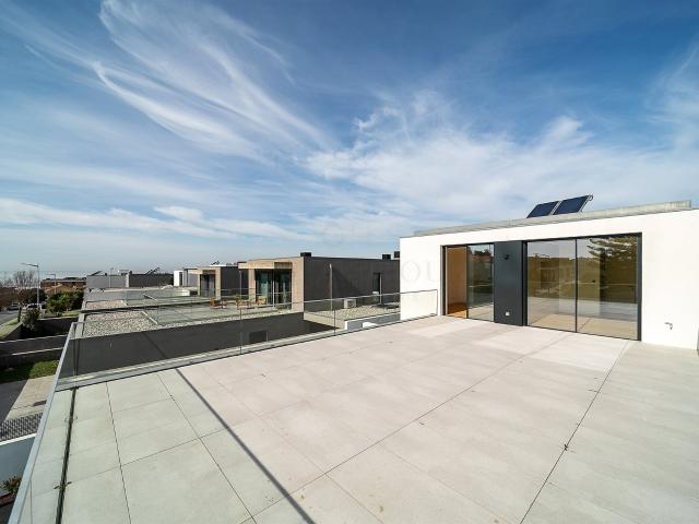 Moradia T4 de Luxo em Canidelo com Vista Mar | Golden Hour R. 260m² Canidelo