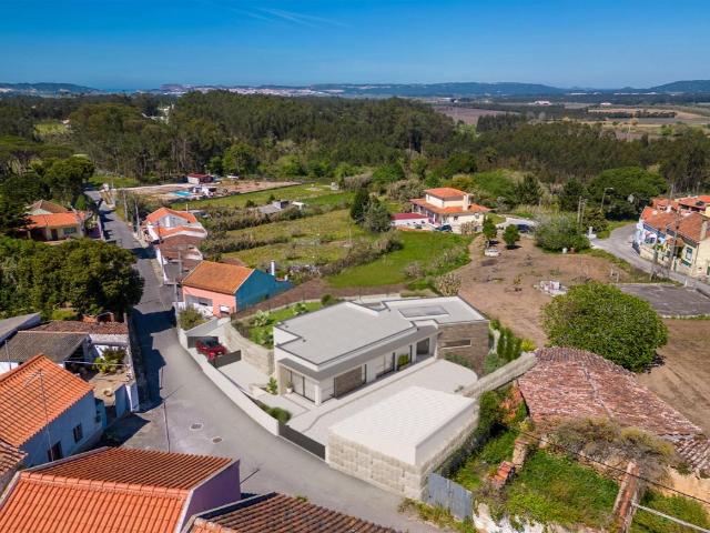 Moradia T4 de Luxo em São Martinho do Porto Refúgio à Beir. 138m² Tornada e Salir do Porto