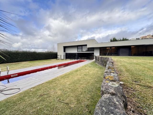 Moradia T4 de Luxo em Santo Tirso