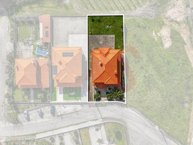 Moradia T4 de Luxo em Recezinhos S. Mamede, Penafiel
