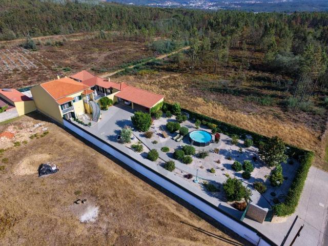 Moradia T4 de Luxo Murada com Piscina, Anexos e Duplo Acesso | Sarzedo