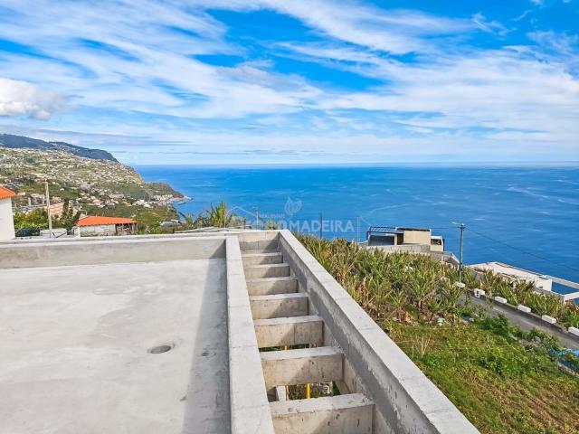 Moradia T4 de Luxo na Ponta do Sol: Um Refúgio de Elegância. 353m² Ponta Do Sol