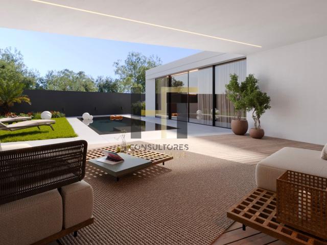 Moradia T4 de Luxo | Piscina e Jardim | 2 Suítes | Garagem 2 Carros| Milheirós Maia