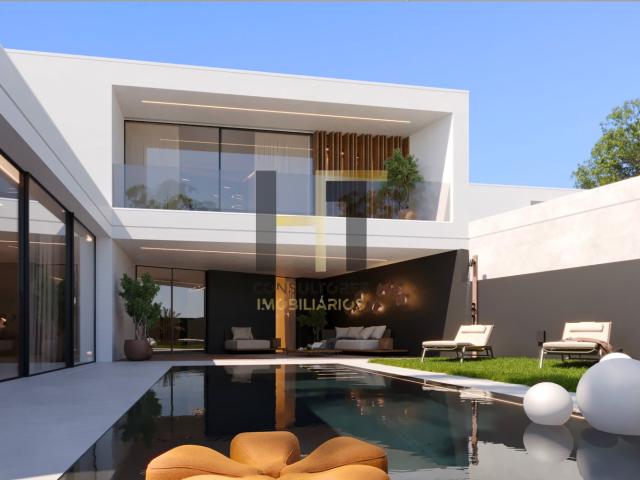 Moradia T4 de Luxo | Piscina e Jardim | 2 Suítes | Garagem 2 Carros| Milheirós Maia