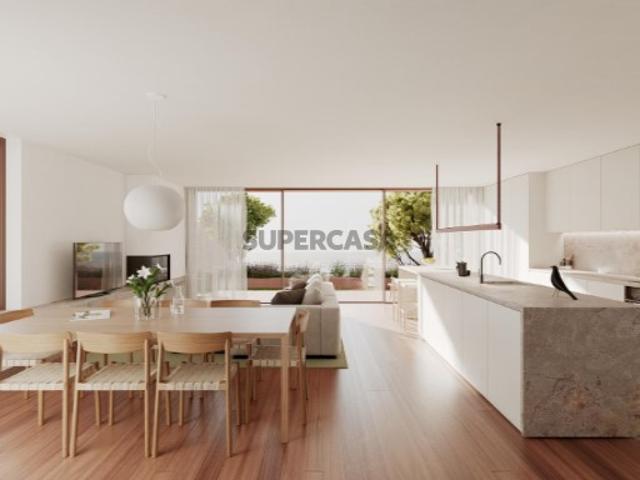Moradia T4 de 2 Pisos com Suites, Varanda, Pátio e Garagem, inseridas em Empreendimento de Moradias Familiares próximo da Praia da Madalena em Vila Nova de Gaia