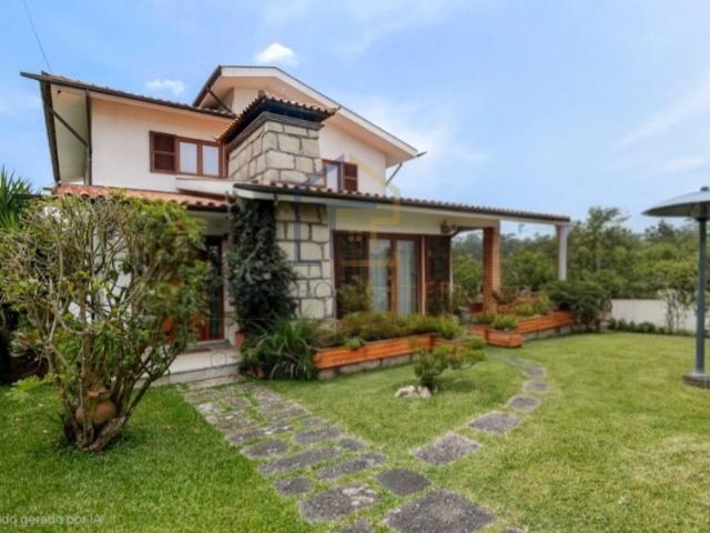 Moradia T4 de 4 Frentes Renovada inserida num lote de 1450m2 | Laúndos a Dois Passos do Centro da Cidade da Póvoa de Varzim