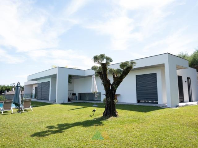Moradia T4 design moderno & luxo