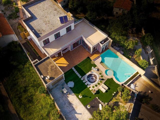 Moradia T4 Exclusiva +Piscina e Jardim a 10 minutos da Pra. 377m² Montemor o Velho e Gatões