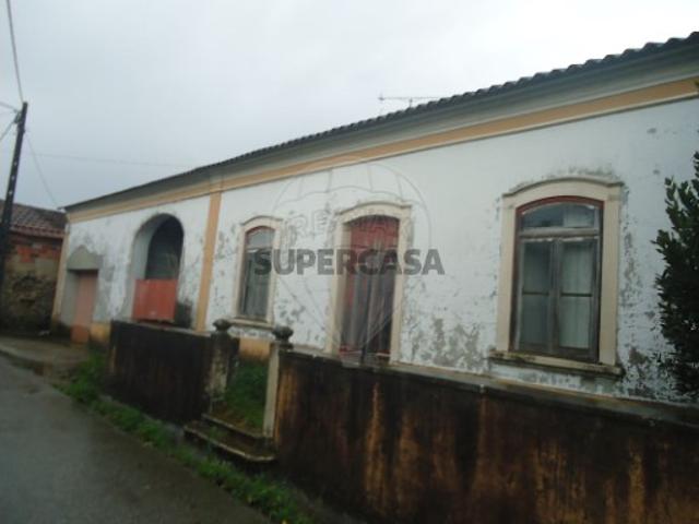 Moradia T4 em Maceira