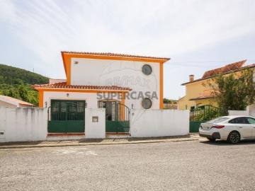Moradia T4 em Malveira e São Miguel de Alcainça